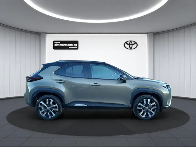 Toyota Yaris Cross 1.5 VVT-i HSD Premiere Edition AWD-i