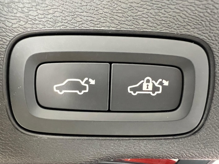 immagine del veicolo VOLVO XC60