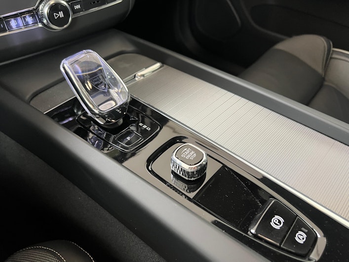 immagine del veicolo VOLVO XC60