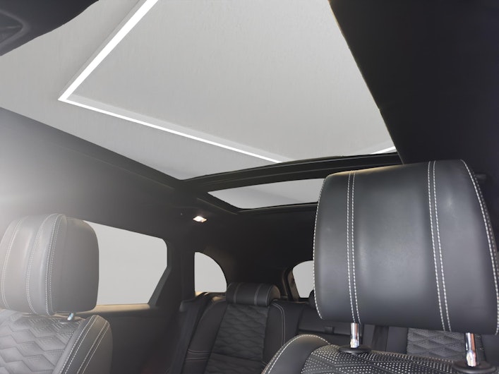 immagine del veicolo LAND ROVER RANGE ROVER VELAR