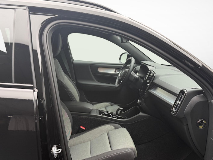 immagine del veicolo VOLVO XC40