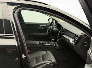 image du véhicule VOLVO V60 2.0 T6 TE Plus Dark eAWD