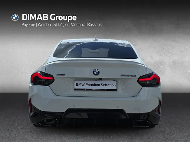 BMW M240i xDrive Coupé
