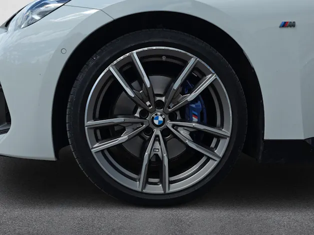 BMW M240i xDrive Coupé