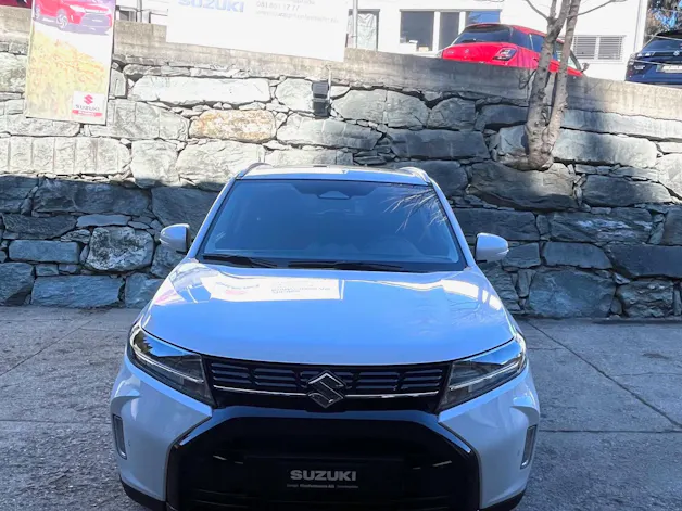 Suzuki Vitara 1.4 T Sakura Top Hybrid 4x4