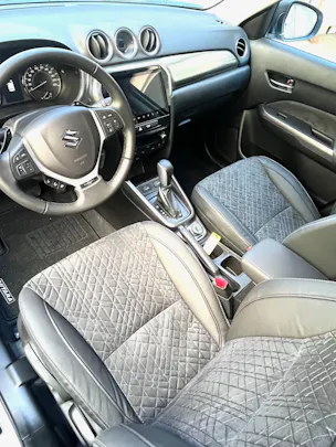 Suzuki Vitara 1.4 T Sakura Top Hybrid 4x4