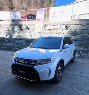 Suzuki Vitara 1.4 T Sakura Top Hybrid 4x4