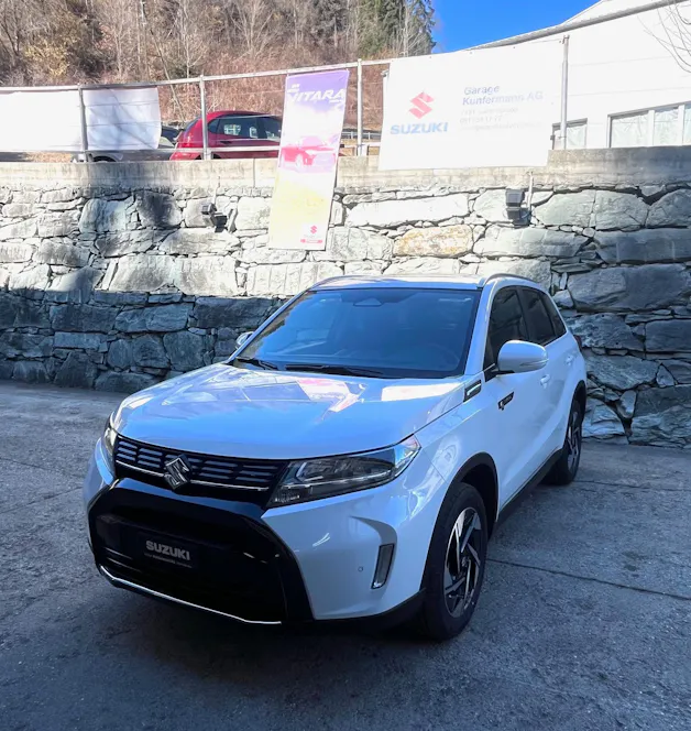 Suzuki Vitara 1.4 T Sakura Top Hybrid 4x4