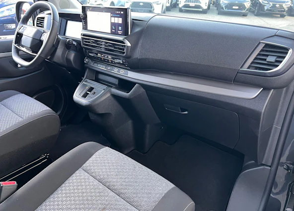 image du véhicule 12 image du véhicule 12