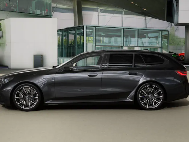 BMW M5 xDrive Touring