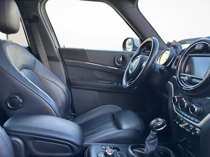 Fahrzeugbild MINI COUNTRYMAN