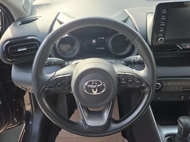 Toyota Yaris 1.5 VVT-i HSD Trend
