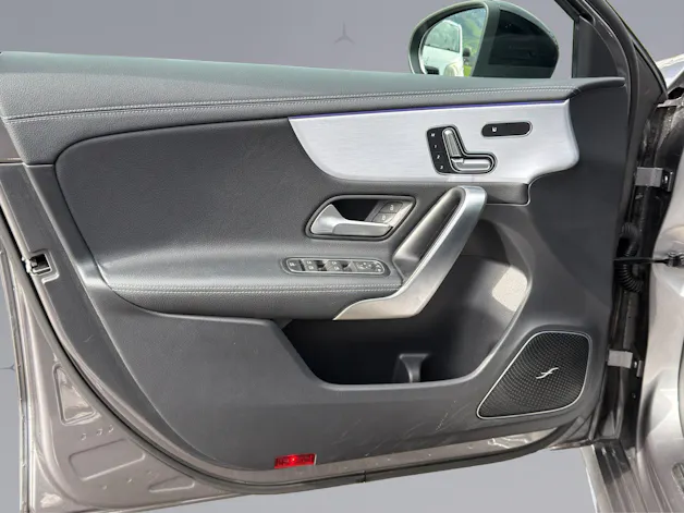 Mercedes-Benz A 250 AMG Line 4m