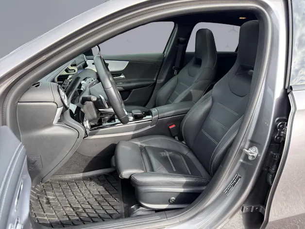 Mercedes-Benz A 250 AMG Line 4m