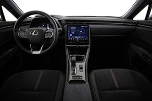 Fahrzeugbild LEXUS LBX 1.5 Hybrid Cool AWD