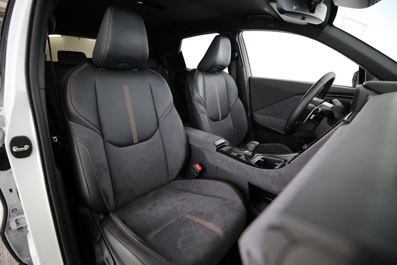 immagine del veicolo LEXUS LBX