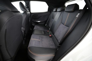 Fahrzeugbild LEXUS LBX 1.5 Hybrid Cool AWD