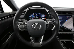 Lexus LBX 1.5 Hybrid Cool AWD