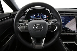 Fahrzeugbild LEXUS LBX 1.5 Hybrid Cool AWD