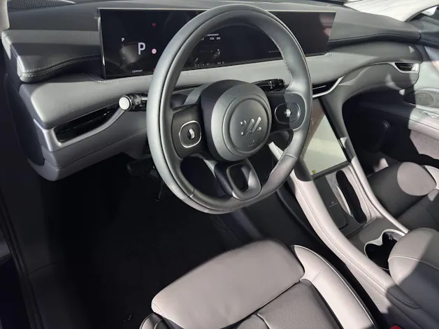 MG IM6 100 kWh Performance 21 4WD