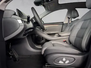 MG IM6 100 kWh Performance 21 4WD