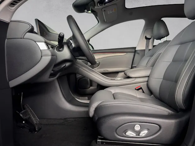 MG IM6 100 kWh Performance 21 4WD