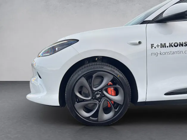 MG IM6 100 kWh Performance 21 4WD