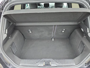 https://vehicle.imgix.net/4208358/53aa2602-4c08-4001-b135-5472a1b7f0ea.jpg