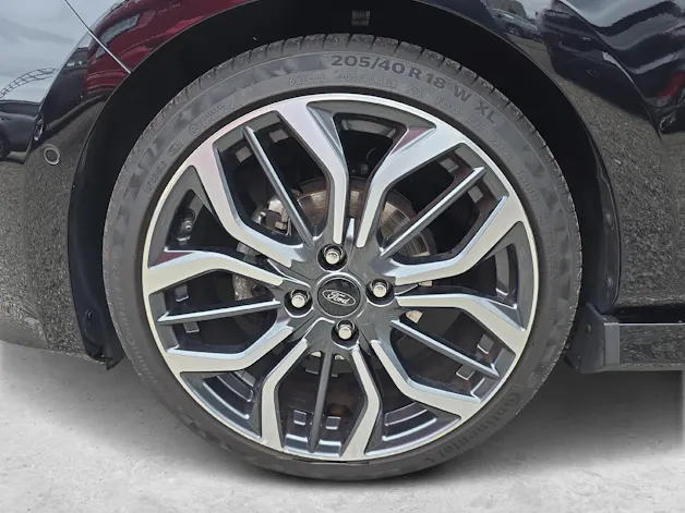 Ford Fiesta 1.0 EcoB Hybrid ST-Line Vignale / ab 3,99% Leasing bei Abschluss einer Protect Autoversicherung