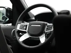 Land Rover Discovery 3.0 D I6 350 Dynamic HSE