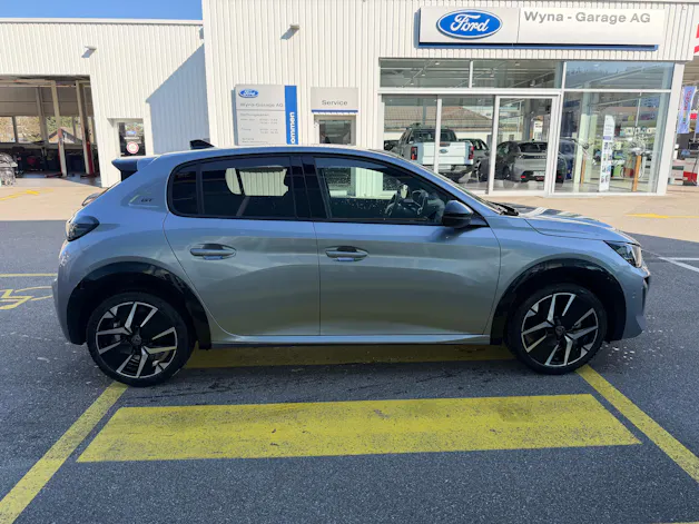 Peugeot 208 1.2 Hybrid 145 GT