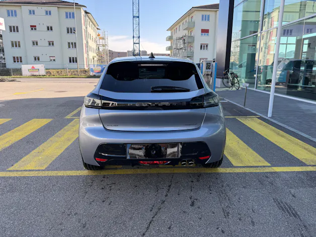 Peugeot 208 1.2 Hybrid 145 GT