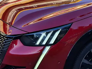 Peugeot 208 Essence 130ch Automatique GT Pack