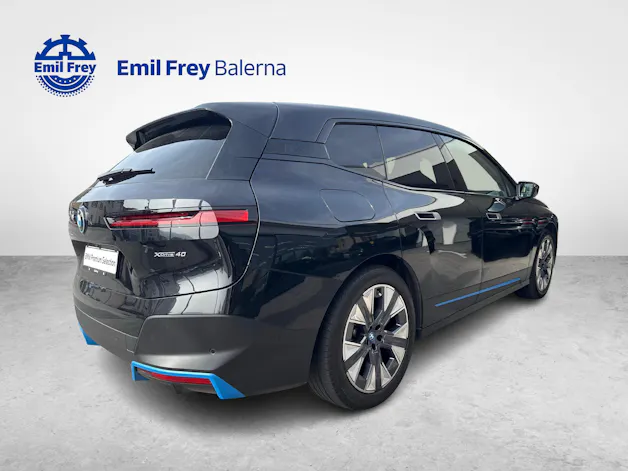 BMW iX xDrive40