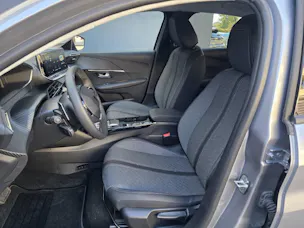 Peugeot 208 NEW 1.2 Hybrid Allure