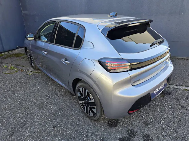 Peugeot 208 NEW 1.2 Hybrid Allure