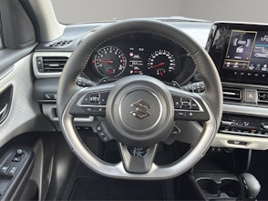 Fahrzeugbild SUZUKI Swift 1.2 Sakura Top Hybrid