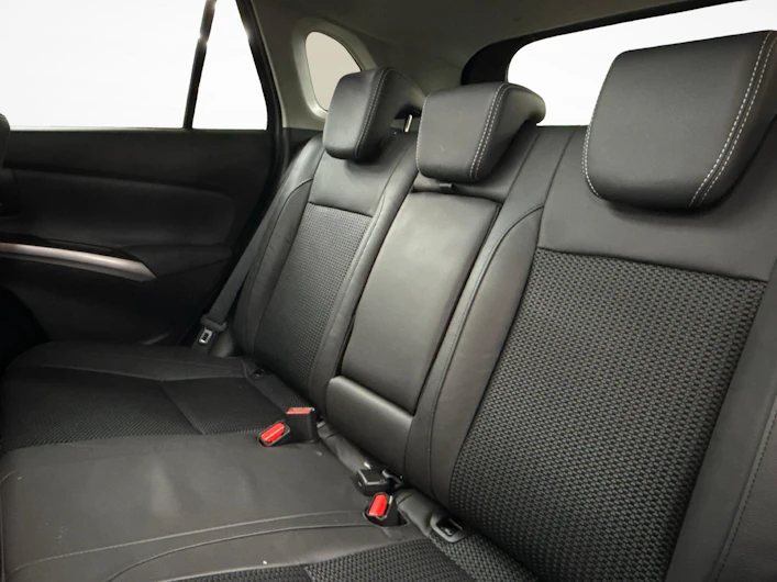 Fahrzeugbild SUZUKI S-CROSS