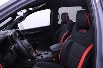 https://vehicle.imgix.net/4208623/b61f6526-d40a-4447-8820-85b52b0170b2.JPG