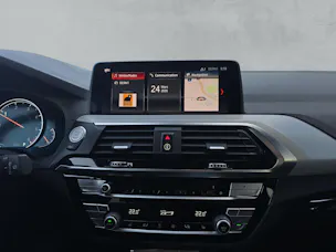 BMW X3 20d xDrive paddles