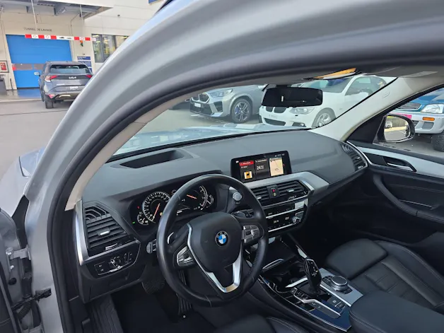 BMW X3 20d xDrive paddles