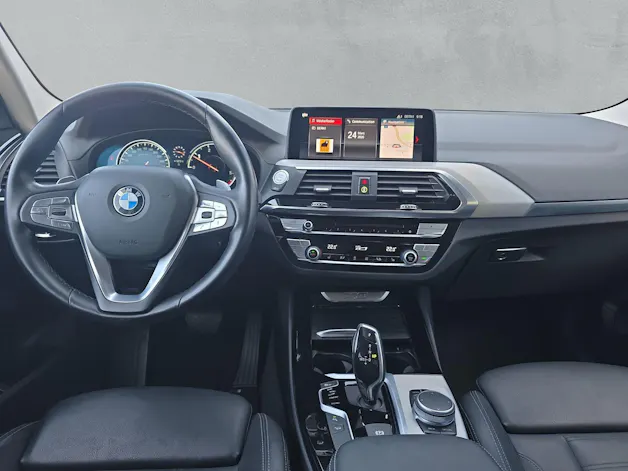 BMW X3 20d xDrive paddles