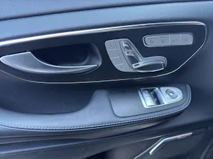 Mercedes-Benz V 300 d Swiss Ed. lang Van