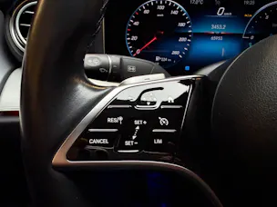 Mercedes-Benz E 200 d AMG Line