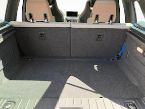 https://vehicle.imgix.net/4208659/45aa7e5d-b1c0-4d7a-878b-d8e68eb1ef39.jpg