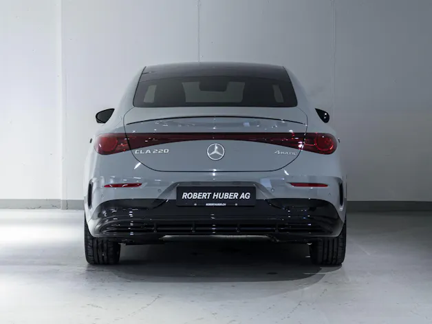 Mercedes-Benz CLA 220 4MATIC