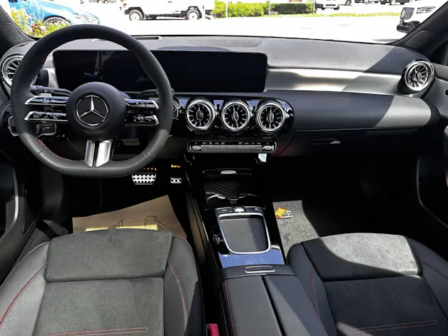Mercedes-Benz A 250 AMG Line 4Matic