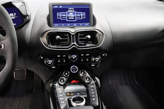 https://vehicle.imgix.net/4208824/df370932-1c67-4b6c-8cc9-81c87c056da2.JPG