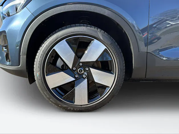 Volvo EX40 Twin XCENTRIC Edition AWD