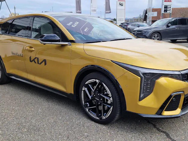 Kia K4 1.6 T-GDi GT-Line +